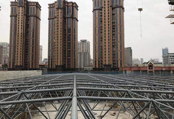 辽阳螺栓球网架结构